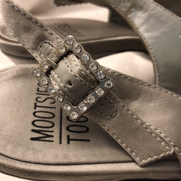 Mootsies Tootsies Silver Heels Rhinestone Buckle - Picture 5 of 9